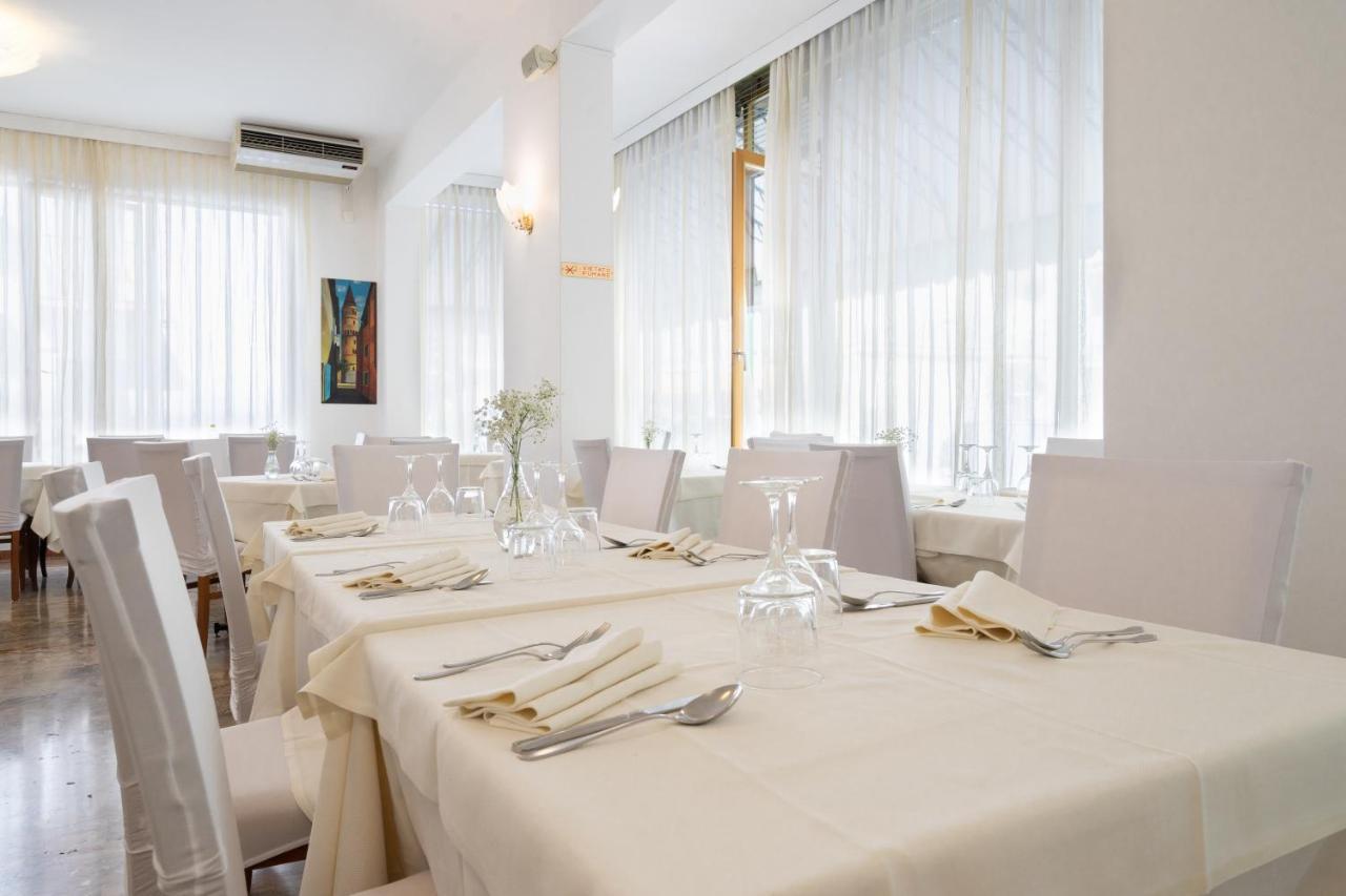 Hotel Dolomiti Caorle Dış mekan fotoğraf