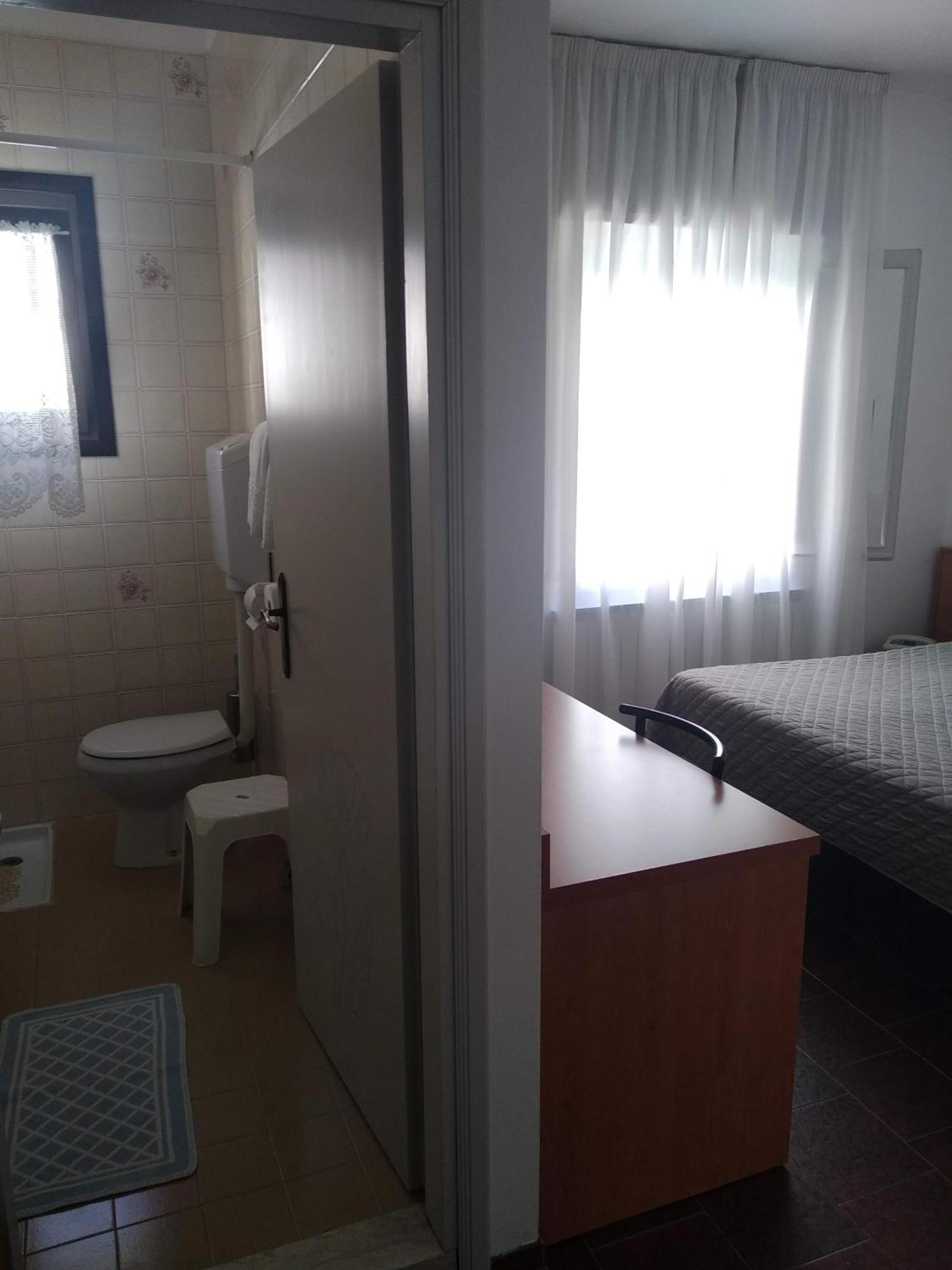 Hotel Dolomiti Caorle Oda fotoğraf