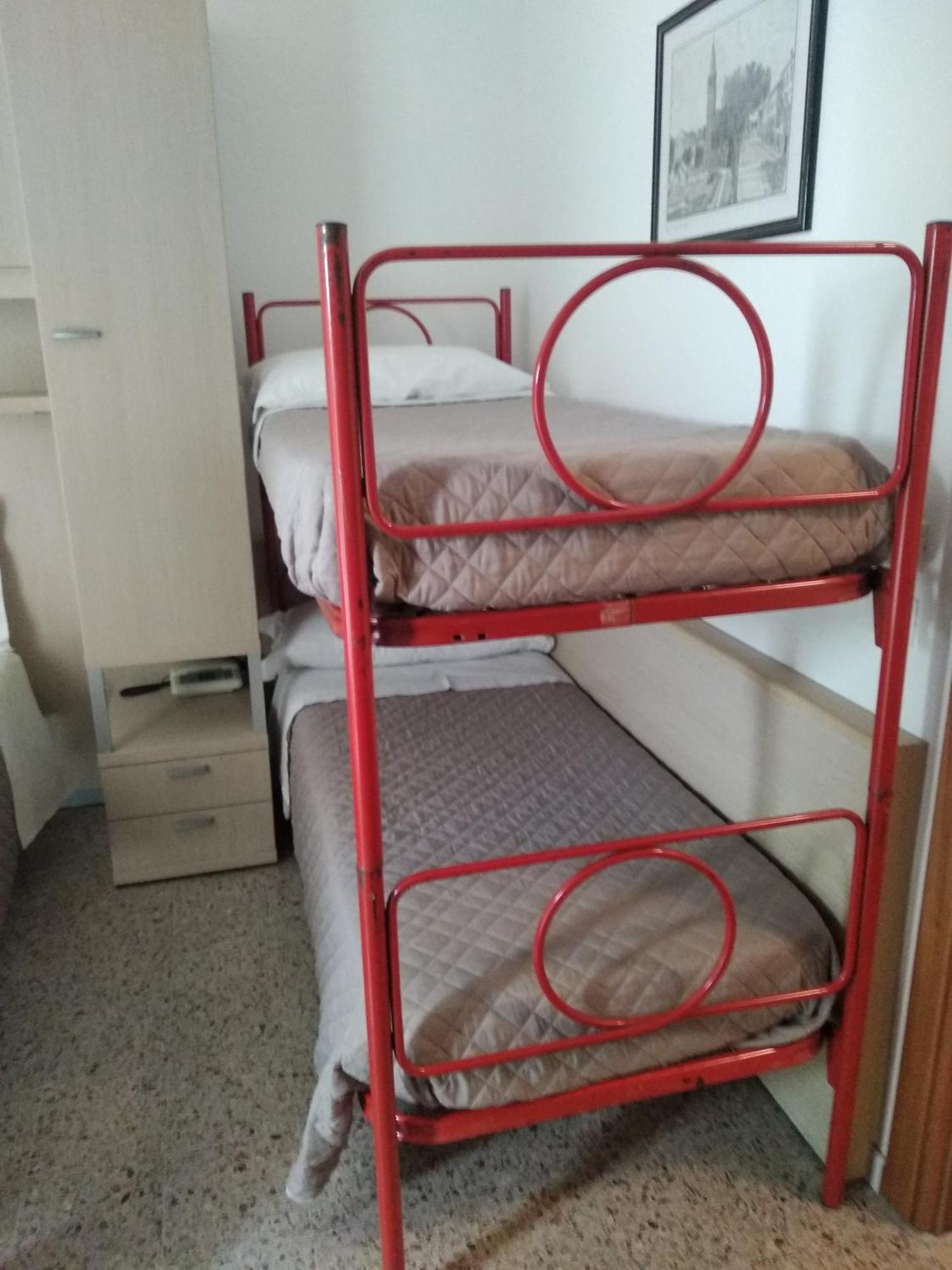 Hotel Dolomiti Caorle Oda fotoğraf